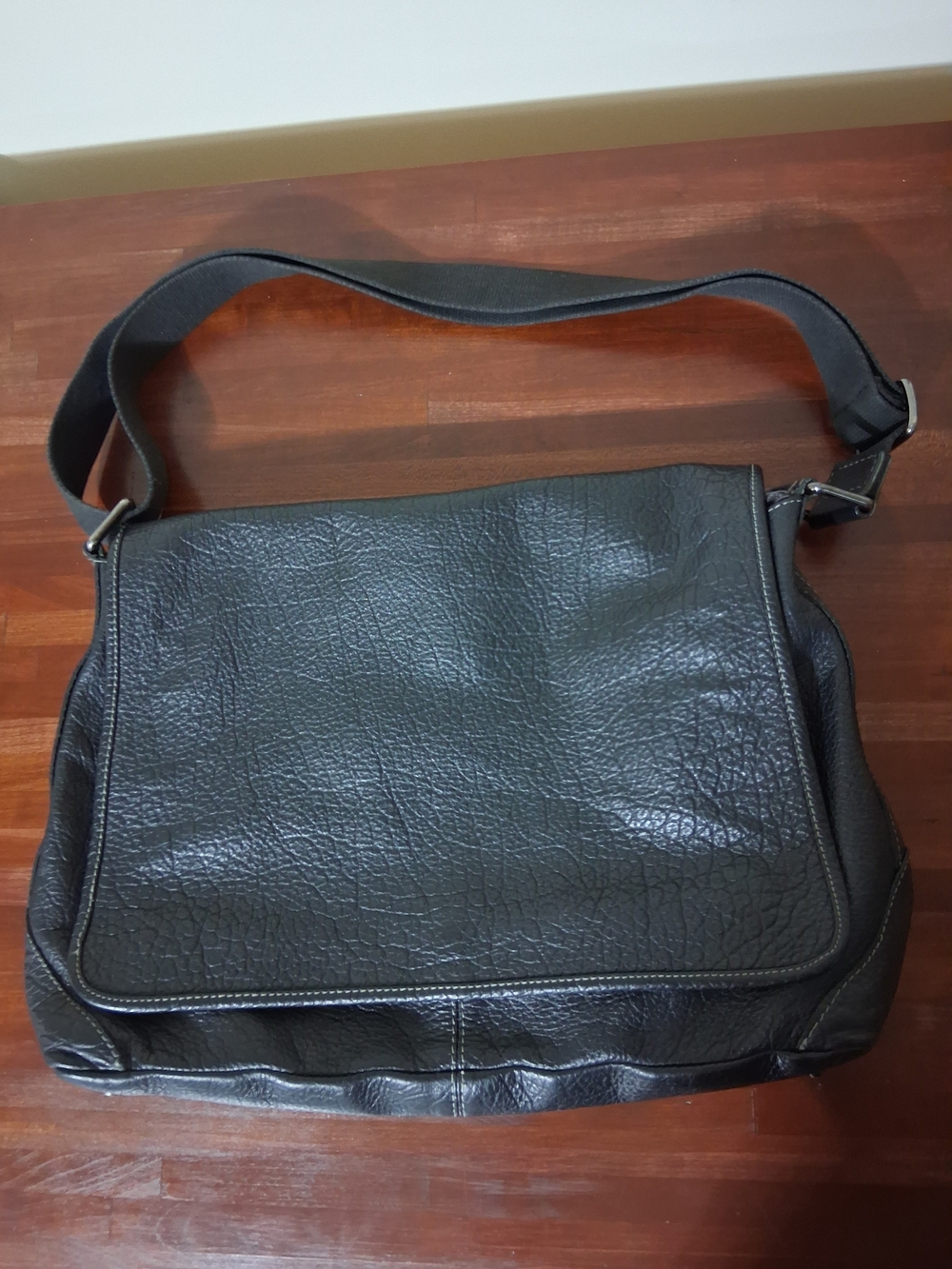 Arcadia Vintage Italian Soft Black Leather Messenger Laptop School Bag
